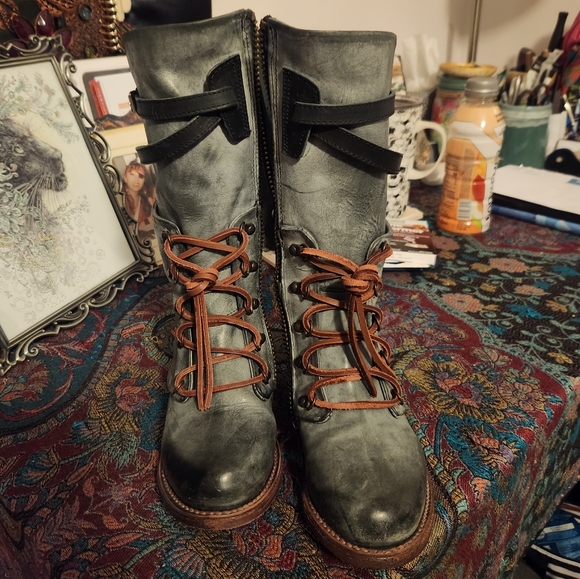 Ravi Freebird Boots - Picture 4 of 11